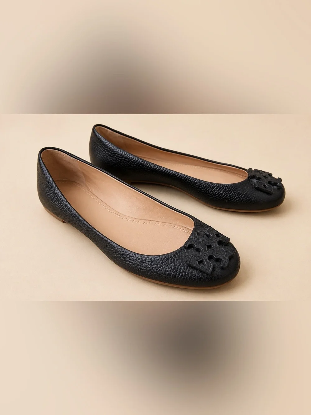Tory Burch Black Leather Ballet Flats Size 6.5M Pebbled Logo Slip On Shoes